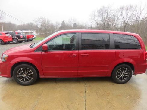 Used 2015 Dodge Grand Caravan SXT image 4
