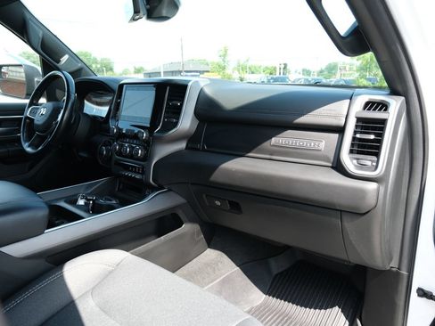 Used 2022 RAM 1500 Big Horn AWD/4WD image 31