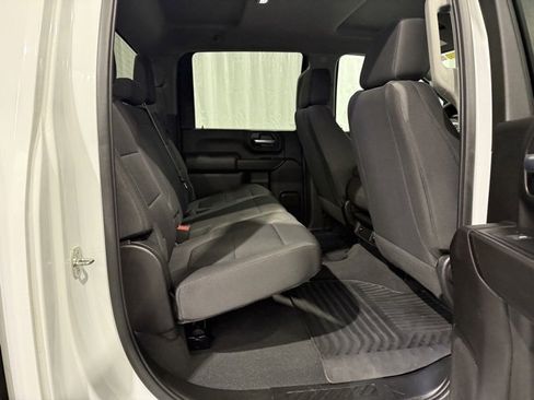 Used 2022 Chevrolet Silverado 2500 Custom w/ Custom Convenience Package image 12