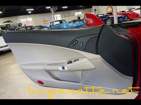 Used 2008 Chevrolet Corvette Convertible w/ Preferred Equipment Group RWD image 23