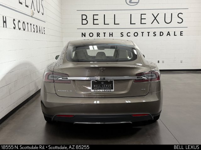 Used 2015 Tesla Model S 85 RWD image 4