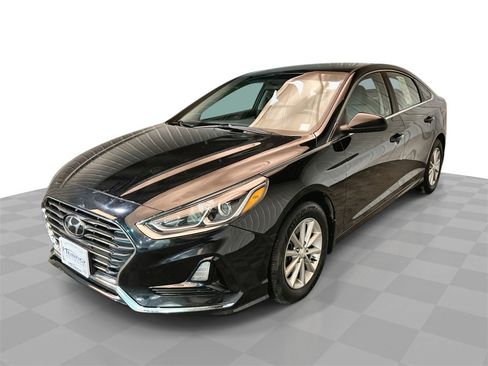 Used 2019 Hyundai Sonata SE image 1