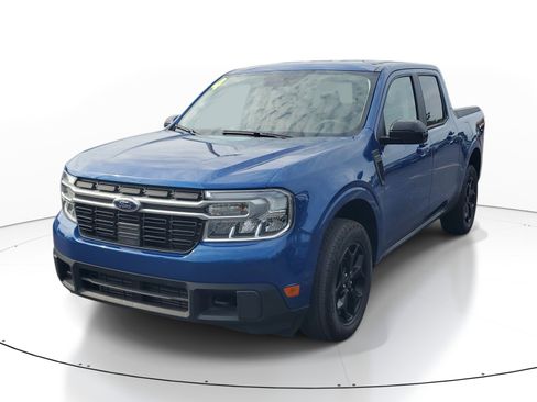 Used 2024 Ford Maverick Lariat w/ FX4 Off-Road Package AWD/4WD image 3