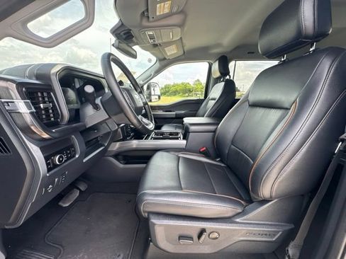 Used 2026 Ford F250 Lariat AWD/4WD image 2