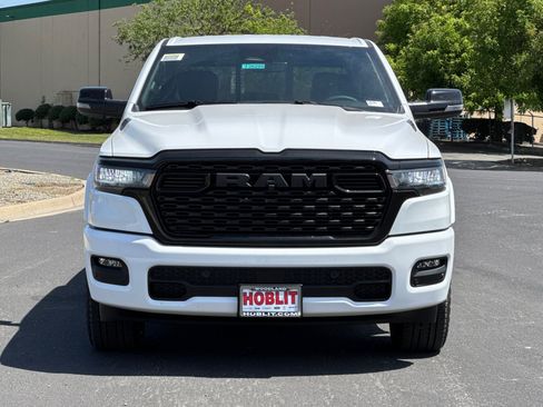 New 2026 RAM 1500 4x4 Crew Cab image 8