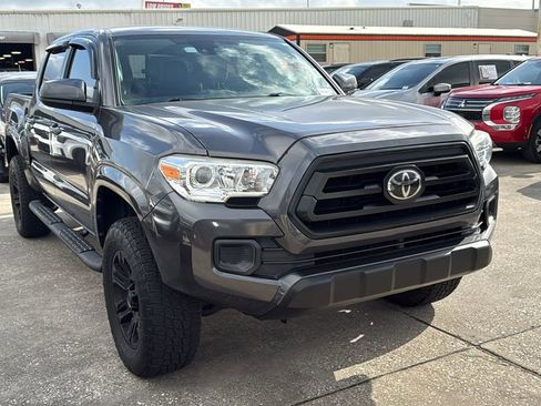 Used 2020 Toyota Tacoma SR w/ SR Convenience Package image 2