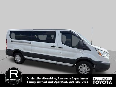 Used 2017 Ford Transit 350 XLT RWD image 5