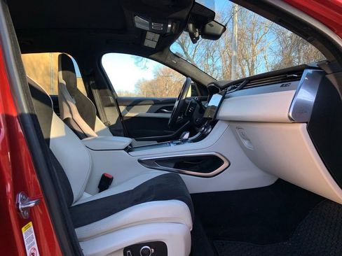 Certified 2022 Jaguar F-PACE SVR image 15