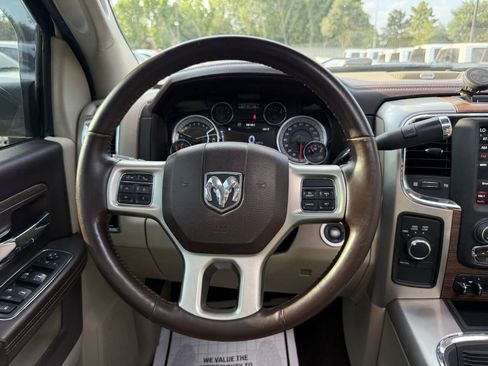 Used 2018 RAM 2500 Laramie w/ Convenience Group AWD/4WD image 22