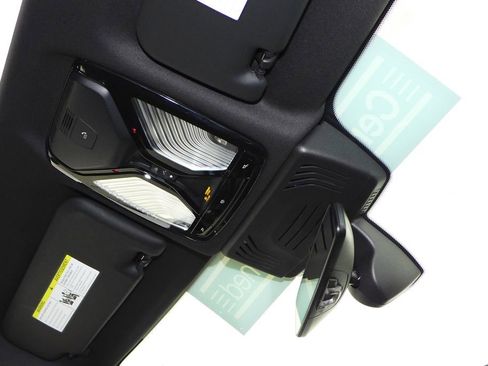 Certified 2024 BMW X4 xDrive30i w/ Premium Package image 17