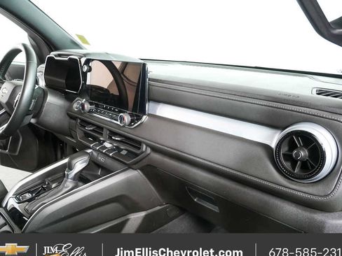 Used 2024 Chevrolet Colorado LT w/ LT Convenience Package RWD image 21