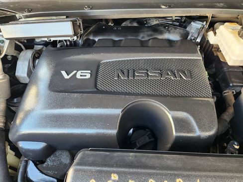 Used 2018 Nissan Pathfinder Platinum FWD image 34