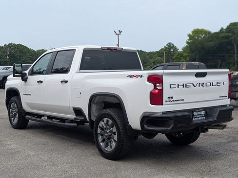 Used 2023 Chevrolet Silverado 2500 Custom w/ Custom Value Package AWD/4WD image 7