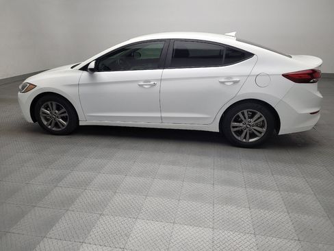 Used 2018 Hyundai Elantra SEL w/ Cargo Package FWD image 3