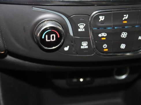 Used 2021 Chevrolet Traverse LT w/ LPO, Cargo Package image 38