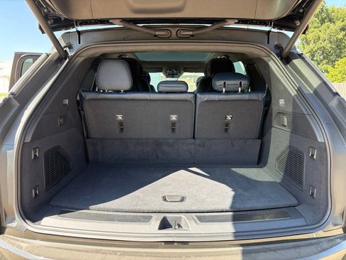 Used 2025 Cadillac Escalade IQ Luxury 2 AWD/4WD image 26