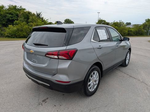 Used 2024 Chevrolet Equinox LT w/ LPO, Floor Liner Package FWD image 3