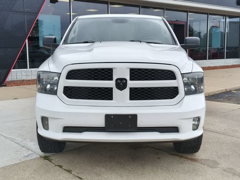 Used 2018 RAM 1500 Express w/ Express Value Package AWD/4WD image 11