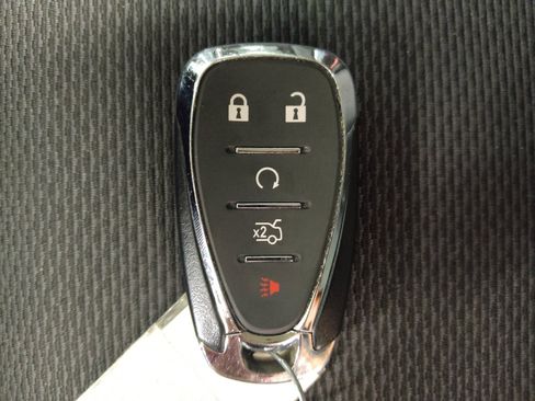 Used 2017 Chevrolet Cruze LT w/ Convenience Package FWD image 32