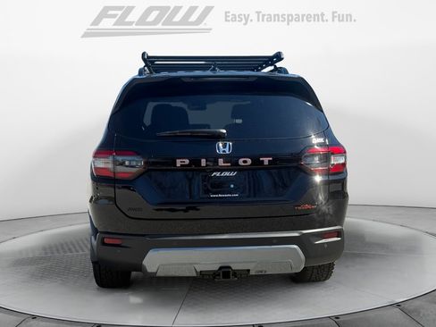 New 2026 Honda Pilot TrailSport image 6