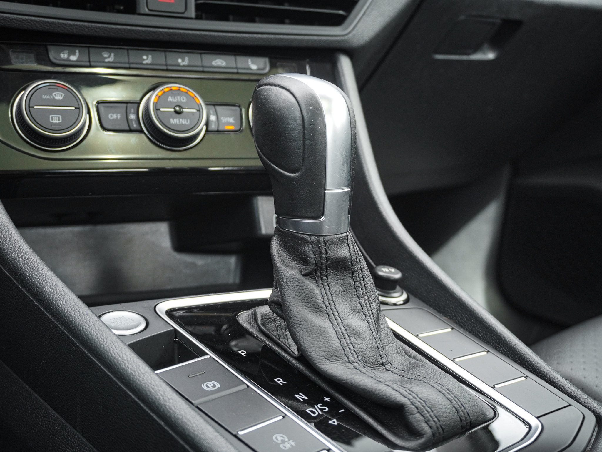 Used 2019 Volkswagen Jetta SE FWD image 26