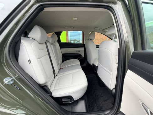 Used 2025 Hyundai Tucson SE AWD/4WD image 19
