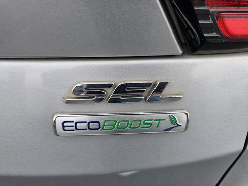 Used 2018 Ford Escape SEL image 36