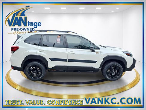 Certified 2024 Subaru Forester Wilderness AWD/4WD image 5