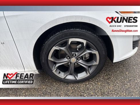 Used 2024 Chevrolet Malibu LT image 15