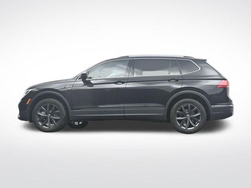 Used 2023 Volkswagen Tiguan SE FWD image 37
