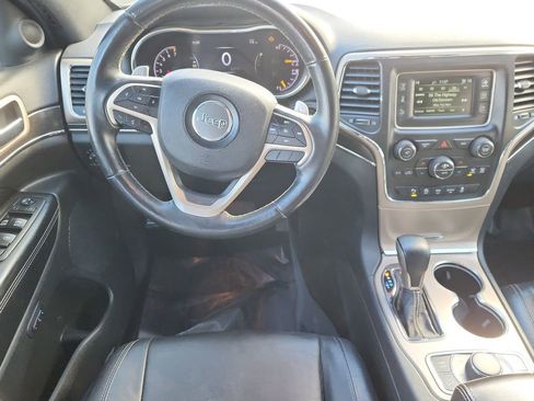 Used 2017 Jeep Grand Cherokee Limited image 11
