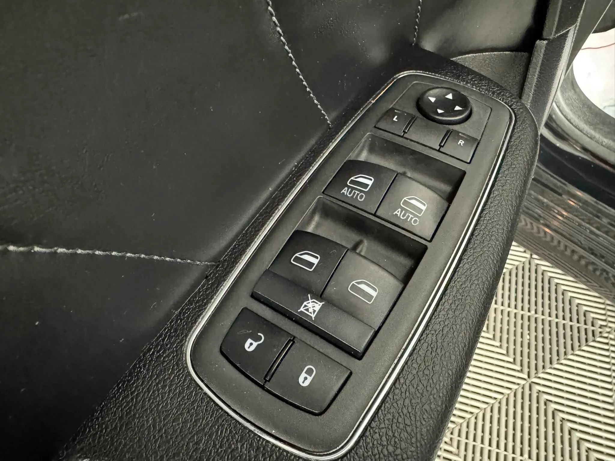 Used 2021 Dodge Charger R/T w/ Daytona Edition Group RWD image 39