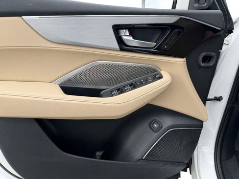 Used 2023 Acura MDX SH-AWD image 19