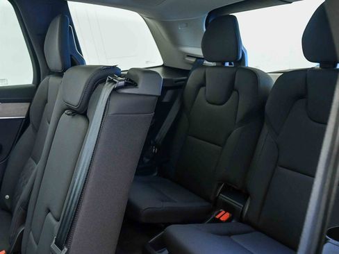 Certified 2025 Volvo XC90 B6 Plus w/ Protection Package Premier image 24