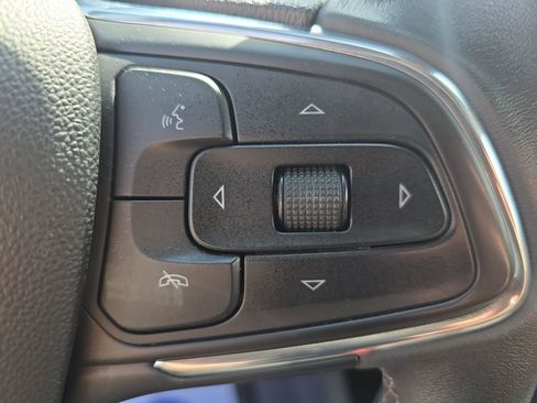 Certified 2023 Buick Encore GX Preferred w/ Cold Weather Comfort Package AWD/4WD image 19