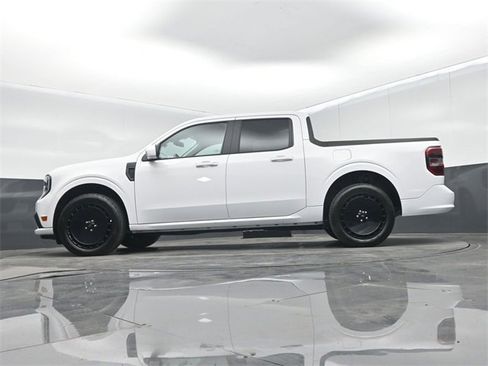 Used 2025 Ford Maverick Lobo image 51