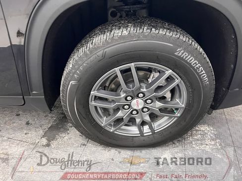 Used 2025 GMC Acadia Elevation FWD image 19
