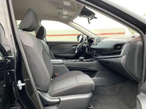 Used 2023 Nissan Rogue SV FWD image 28
