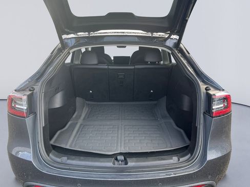 Used 2022 Tesla Model Y Performance image 19