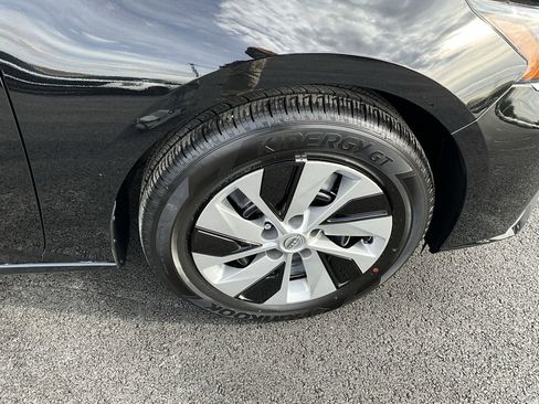 Certified 2025 Nissan Altima 2.5 S image 11