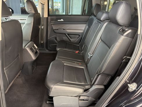 Used 2022 Volkswagen Atlas SE FWD image 22