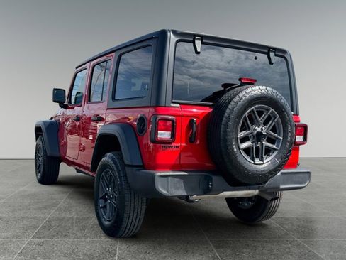 Used 2025 Jeep Wrangler Unlimited Sport AWD/4WD image 4