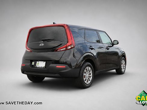 Used 2020 Kia Soul LX FWD image 8