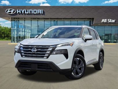 Used 2025 Nissan Rogue SV w/ SV Premium Package