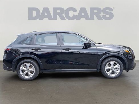 Used 2023 Honda HR-V LX image 8