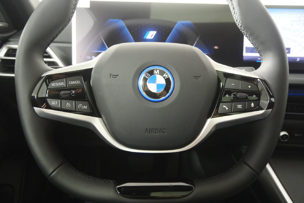 Used 2026 BMW i4 eDrive40 w/ Premium Package RWD image 19