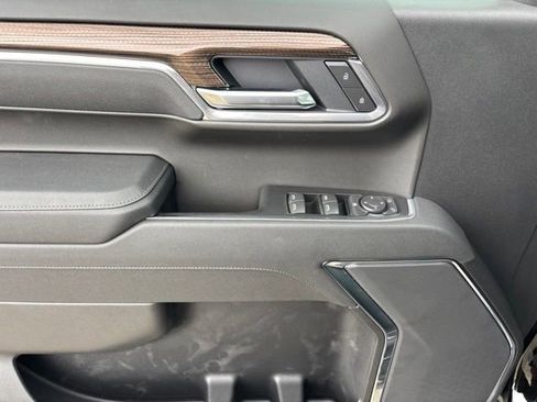 New 2026 Chevrolet Silverado 1500 LT w/ Convenience Package II RWD image 16