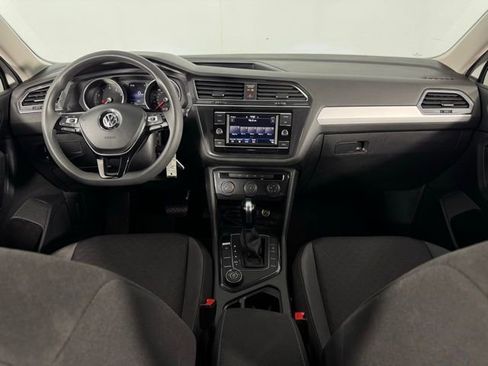 Used 2020 Volkswagen Tiguan S image 25