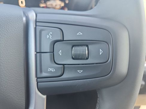 New 2026 GMC Sierra 1500 SLE image 21