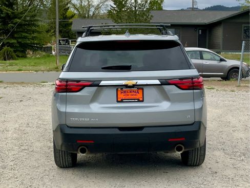 Used 2023 Chevrolet Traverse LT w/ Rear Camera Mirror Package AWD/4WD image 4